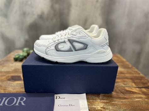 saramart links dior